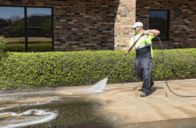 commercial concrete cleaning in brandon